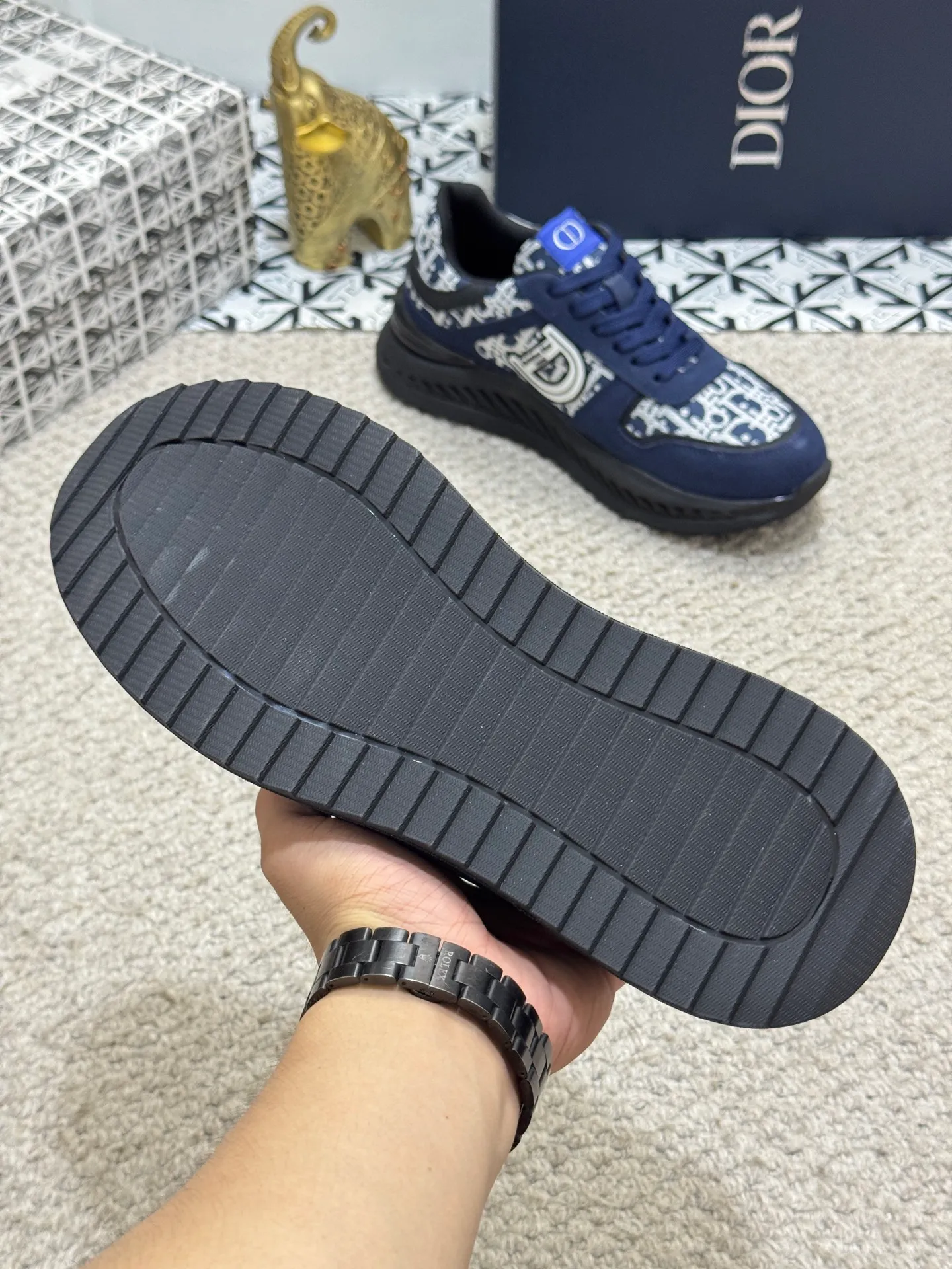 Men's men's shoes 💰440 [New model] 🐞🐞Top original - Dior 🆕 Low-top B02 casual sports shoes, carefully made of first-layer cowhide with canvas, comfortable and breathable ~ rubber soles, enhance style. Fashionable and versatile, it can complement any look. Featuring an exquisite design that is uniquely dynamic and modern, this shoe is part of Dior's legacy and embodies modern elegance. Size: 38-44 (45 customized